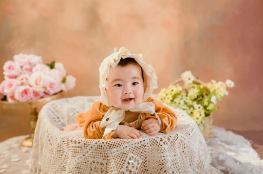 哪里可以供卵代生孩子八个月宝宝拉奶瓣